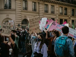 Meningkatkan Kesadaran Orang Tua: Aksi Damai dalam Memilih Tontonan Bermutu untuk Anak