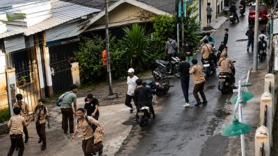 Tawuran Pelajar Pecah, Warga Panik